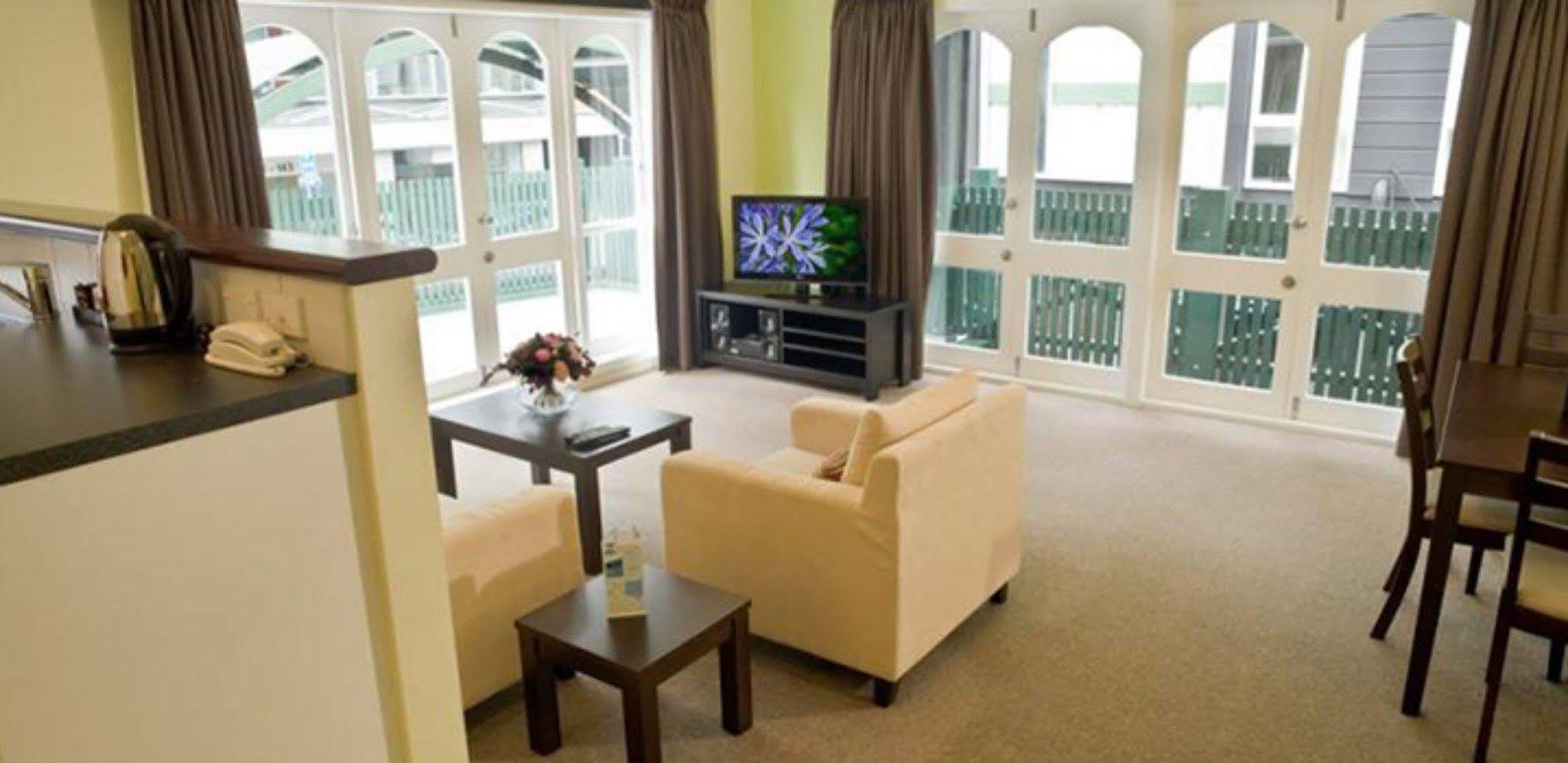 Willis Village Wellington Dış mekan fotoğraf